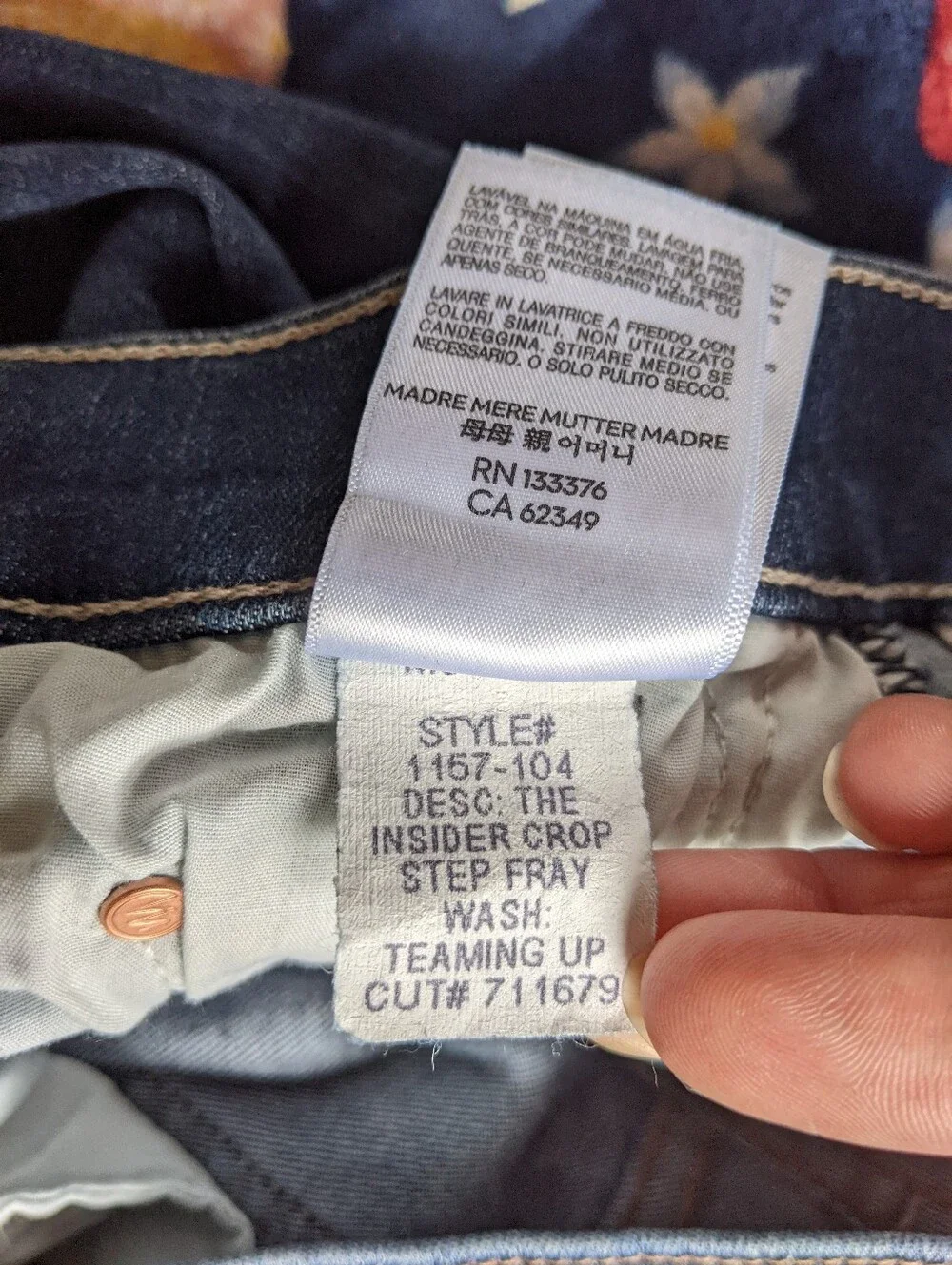 Mother Jeans Classic Fit Cropped Size 28